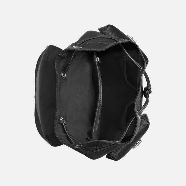 Warner Backpack in Pebbled Leather, Inside zip and multifunction pockets
 Inside laptop sleeve, Outside snap pockets,  Length: 31.50 cm,  Width: 17.50 cm,  Height: 43.00 cm