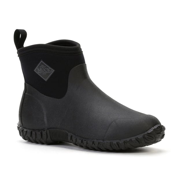Muck Boots Muckster II Ankle Rubber Black Wellington Boots A new sole and an improved last give this popular, updated Muck shoe more stability on wet surfaces along with an even greater level of comfort and fit. The Muckster II Low is the perfect shoe when its wet and muddy.