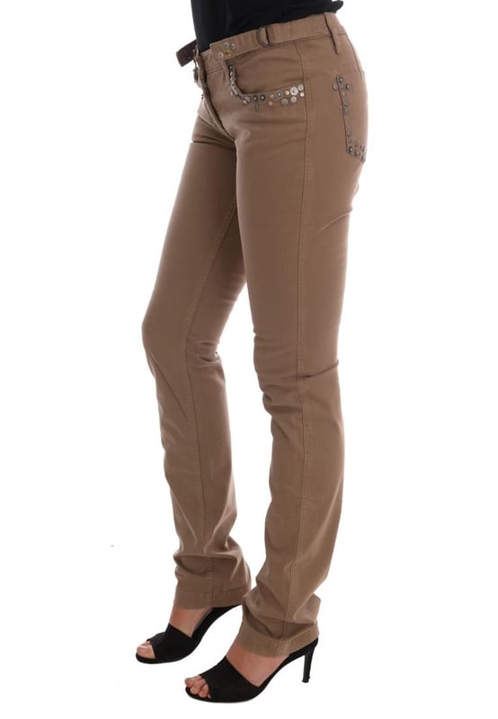 Precioso a estrenar con etiquetas.
  Vaqueros CoSTUME NATIONAL C'N'C 100% autenticos.
  Estilo de corte super ajustado.
  Color beige.
  Confeccionado con un 97 % de algodon y un 3 % de elastano.
  Cremallera y bragueta con boton.
  Detalles del logotipo.