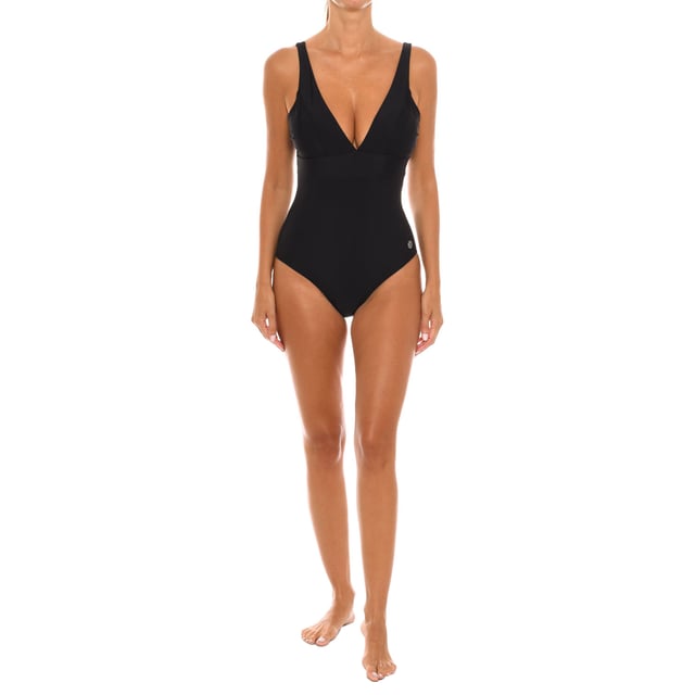 V-neck swimsuit 46221 women.

 It features a V-neckline at the front, creating a feminine and elegant silhouette.
 Includes cups to support and enhance the bust.
 Fully lined.
 It features adjustable straps that allow you to customize the fit and coverage.
 The Marie Claire brand is recognized for its fashion designs and trends in the swimwear sector.
 This Marie Claire swimsuit is an attractive and versatile option to wear on the beach, pool or other water activities.
 Its elegant and feminine design makes it a suitable garment for both a day at the beach and for more formal events or situations.
 Composition: 78% Polyamide, 22% Elastane
 Care:
Wash at maximum temperature 30º.
 Do not use dryer.
 Do not use bleach.
 Do not iron.
 Do not dry clean.