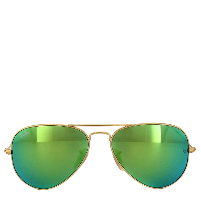Ray-Ban Sunglasses Aviator 3025 112/19 Gold Green Flash Mirrored 62mm were originally designed in 1936 for US military pilots and have since become one of the most iconic sunglasses models in the world. The timeless design is characterised by the thin metal wire frame, large teardrop shaped lenses and fine metal temples that feature silicone tips and nose pads for a customised and comfortable fit. This classic model is available in various sizes and an array of colourways.