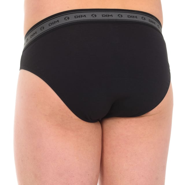 Pack-2 Slips Green Bio Dim.
 Color Gray-black
 Wide rubber waistband with the brand's name consecutively embroidered along the entire waistband.
 Breathable fabric.
 Anatomical front with the ability to hold without tightening.
 Breathable fabric.
 Matching visible seams.

 Composition:
 95% Cotton. - 5% Elastane

 Care:
 - Wash at max. 30º.
 - Do not use bleach.
 - Do not use dryer.
 - Do not iron.
 - Do not dry clean.
 Composition: 95% Cotton, 5% Elastane
 Care:
Wash at max temperature 30º.
 - Do not use bleach.
 - Do not use dryer.
 - Do not iron.
 - Do not dry clean.