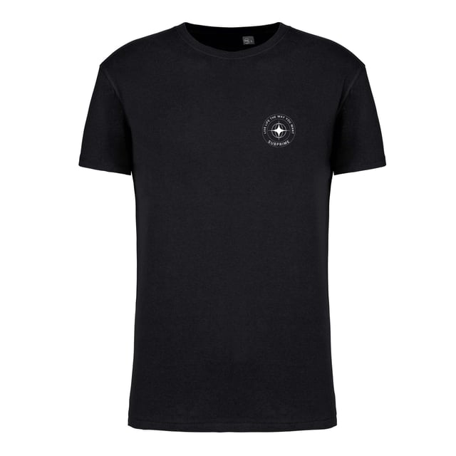 Heren t-shirt van het merk Subprime. De shirts van Subprime zijn gemaakt van 100% biologisch katoen, en hebben een normale pasvorm. Het zachte katoen zorgt voor een heerlijk draagcomfort.  Merk: SubprimeModelnaam: Star Logo ShirtCategorie: heren t-shirtMaterialen: biologisch katoenKleur: zwart