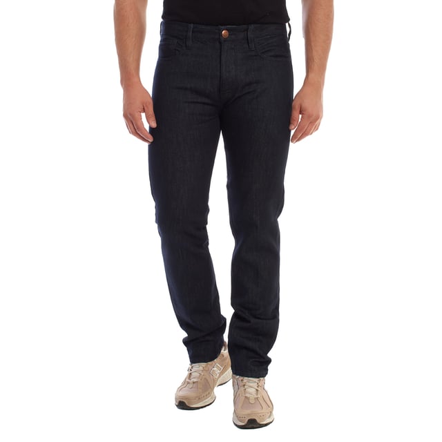 Slim fit jeans from Emporio Armani, designed to offer a casual style with a touch of elegance.

 Made from high-quality denim, it features a slim fit that follows the line of the leg without being excessively tight, achieving a perfect balance between comfort and style.

 Equipped with button closure and the classic five-pocket design, it combines functionality and aesthetics.

 On the back, it includes a discreet mini logo of the brand on one of the pockets, as well as a logo patch on the hem of the waistband, highlighting the authenticity and sophistication of Emporio Armani.

 Ideal for those looking for a versatile and refined garment for any casual occasion.
 Composition: 72% Cotton, 26% Paper
 Care:
- Machine wash on gentle cycle.
 - Use similar colors in the wash.
 - Avoid the use of bleaches.
 - Dry at low temperature in the dryer.
 - Iron at low temperature.
 - Do not dry clean.