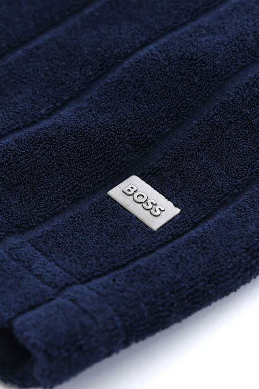Boss Terry Shorts Navy
Terry is back this season and a must-have for the warmer season. These shorts are comfy, light and detailed with metal hardware and iconic BOSS taping. Great for holidaying and spending time at the poolside or beach!

Cotton Terry
Metal Branding
Style - 50508828 