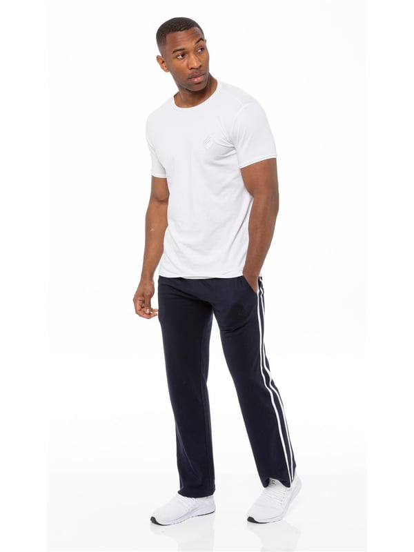These Regular fit EZLP586 Lounge pants feature classic contrast stripes to sides, 2 side pockets, cotton blend for superior comfort, adjustable waist with drawstrings