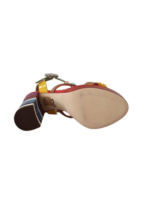 Hermoso, nuevo con etiquetas  
Hecho en Italia  
Aplicación floral  
Diseño multicolor  
Confeccionado con 23% algodón, 22% paglia y 55% cuero  
Suela de cuero  
Correa en el tobillo para un ajuste seguro  
Calidad y comodidad  
Material: 23% algodón, 22% paglia, 55% cuero  