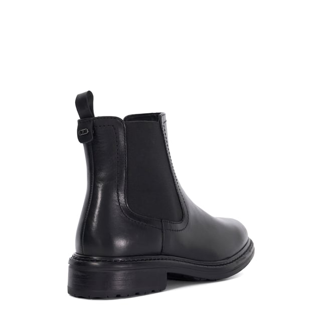 Chelsea boots low heel shop