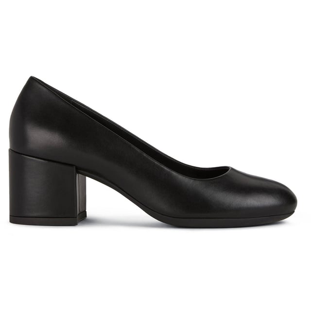 Eleana is een damesschoen die een eigentijdse draai geeft aan een klassiek pumpsontwerp. Hij heeft een comfortabele, dikke hak van 5 cm, is gemaakt van zacht nappa en past perfect bij formele outfits voor elke dag.