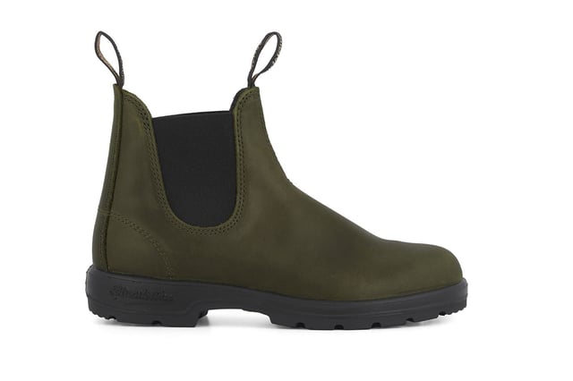A refreshing take on the original Australian Blundstone boots, the Blundstone 2052 leather boots has a subtle, earthy green hue for a contemporary feel on a timeless classic. With earthy green-brown water-resistant leather uppers, the Blundstone 2052 will make everyone green with envy. These boots are just as much at home in sophisticated urban cityscapes as they are deep in the Australian outback. Comfort is taken to the next level with the removable footbeds and XRD® Technology in the heel for shock absorption, and results in a pair of boots that will come out unscathed from anything you can throw at it.All the durability. More comfort. More shock absorption. More places to see in your Blundstone 2052 boots.  Water resistant, 2.5mm thick premium green leather uppers Black elasticated sides and iconic pull tags for easy slip-on Leather lined for comfort Highly durable TPU outsole ensures that the boot can take a beating Cushioned midsole for all-day comfort Blundstone SPS Max Comfort system for superb shock absorption of up to 90% Lightweight for all-day comfort, everyday