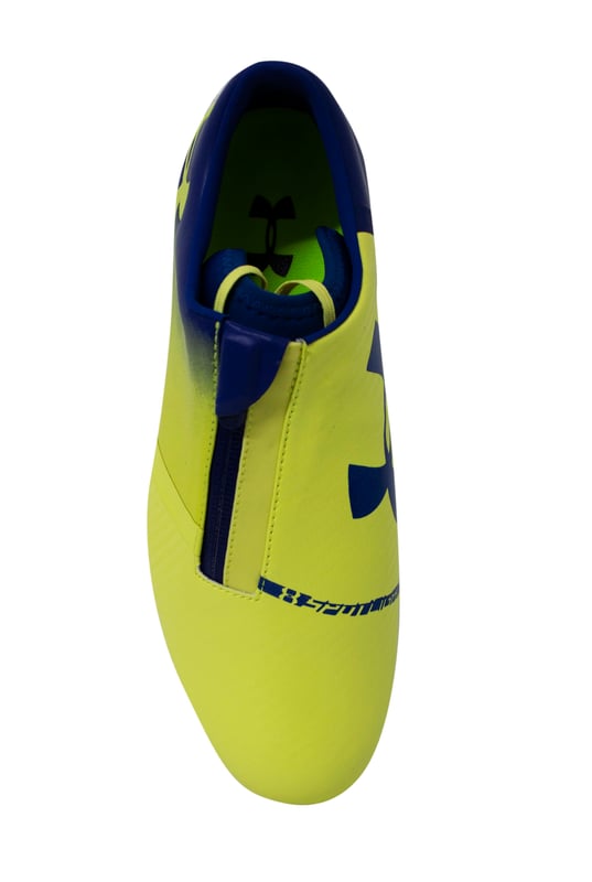 Under Armour UA Team Spotlight Hybird SG Yellow Football Boots - Mens First-class response and traction
Firm Ground (FG) for use on natural grass
Sole: Rubber
Closure: Lace-Up
Heel Height: 10 millimetres
Heel Type: Flat
Outstanding comfort
Cushioned insole
Perfect fit and feel for the ballComposition: Leather and Synthetic