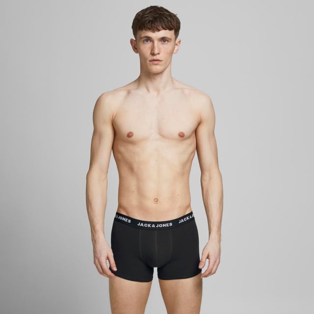 Herren-Boxershorts 12er-Pack Jacsolid der Marke Jack & Jones.  Marke: Jack & JonesModellname: 12er-Pack JacsolidKategorie: Herren-BoxershortsMaterialien: Baumwolle, ElasthanFarben: schwarz, blau, grau, weiß