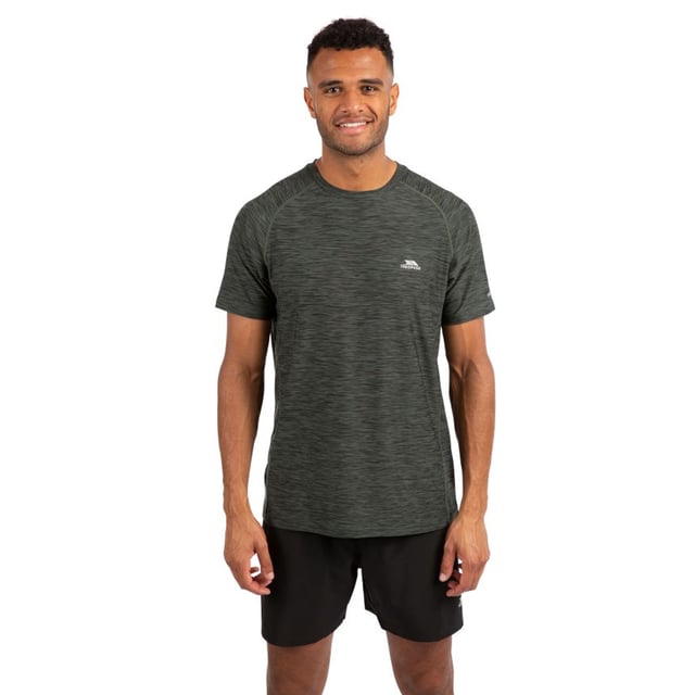 Korte mouwen Ronde hals Raglan mouw Reflectieve print bij de logo's Vochtafdrijvend Droogt snel op 91% polyester, 9% elastaan Trespass Borstomvang Heren (ca.): S - 89-94cm, M - 96.5-101.5cm, L - 104-109cm, XL - 111.5-117cm, XXL - 117-122cm, 3XL - 122-127cm.