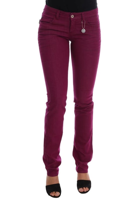 Marca: CoSTUME NATIONAL CNC.
  Estado: A estrenar con etiquetas.
  Ajuste: Super delgado.
  Color: Purpura.
  Material: 77 % algodon 23 % elastano.
  Bragueta: Cremallera y boton.
  Detalles del logotipo.