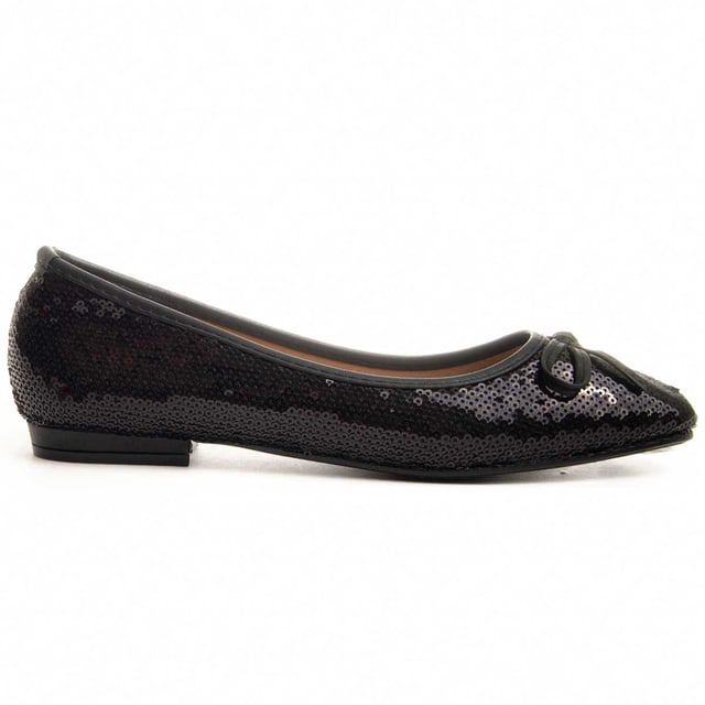 Ballerina voor dames. Comfortabele pasvorm. Gevoerde binnenzool. Antislip zool. Versterkte stiksels. Door andere merken voor ons merk gemaakt.