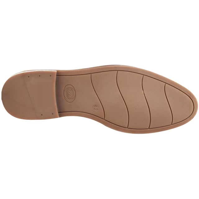 Sid is a modern penny loafer from Base London. With its rich washed leather uppers and contemporary wedge sole, Sid gives you the confidence you need to elevate your outfit and stand out from the crowd.