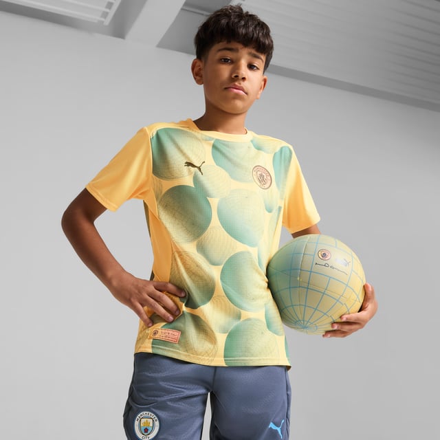 PRODUCT STORY: Train like the champions in this official Manchester City Pre-match Short Sleeve jersey. With a regular-fit, crew neck and our sweat-wicking dryCELL tech, it's tailored for optimal pre-match focus. It features Manchester City details, so you can represent the team with pride. FEATURES & BENEFITS: dryCELL: Performance technology designed to wick moisture from the body and keep you free of sweat during exercise; Made with 100% recycled material excluding trims & decorations. DETAILS: Regular fit; 145 gsm, Jersey; Crew neck; Short sleeves; Official team branding; PUMA Youth: Recommended for older kids between 8 and 16 years.