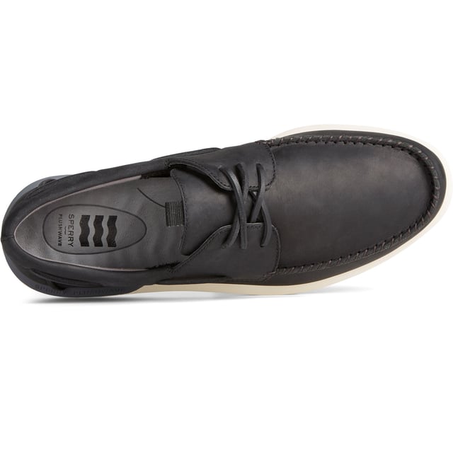 Our Authentic Original Boat Shoe gets a fresh update with max comfort. Featuring our signature PLUSHWAVE technology, this style feels as light-as-air and provides ultra cushioning.