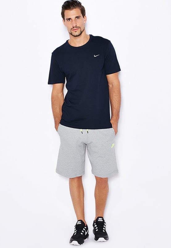Nike Classic Mens T-shirt Fitness Wear.
Soft and Stretchable Rich Cotton Fabric.
Ribbed Crew Neck and Short Sleeves.
Interior Taping to Neck for Durability.
Embroidered Nike Swoosh Logo Branding.
Perfect for Sports Training, Recreational Events and Even as Casual Wear.