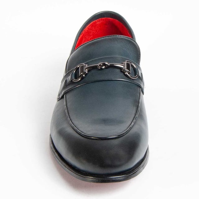 Purapiel, 10 years warranty. Classic moccasin for men. Made in 100% natural leather, Chrome VI free. High quality materials. Stitched leather sole. Padded insole. Manufactured by other brands for our brand.
