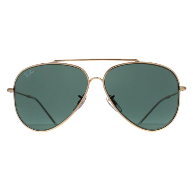 Las gafas de sol Ray-Ban Aviator Unisex Gold Green RB0101S Aviator Reverse son una fascinante reinvención del clásico diseño de aviador. Elaboradas con una meticulosa atención al detalle, estas gafas de sol presentan una llamativa combinación de colores invertidos que acentúa las icónicas lentes en forma de lágrima y la delgada montura metálica. El atrevido contraste de colores añade un toque contemporáneo al tiempo que mantiene el atractivo atemporal del estilo Aviator. Diseñadas para ofrecer estilo y durabilidad, estas gafas de sol ofrecen una protección UV y una comodidad superiores, lo que las convierte en un accesorio esencial para los amantes del diseño vanguardista y la calidad sin igual.