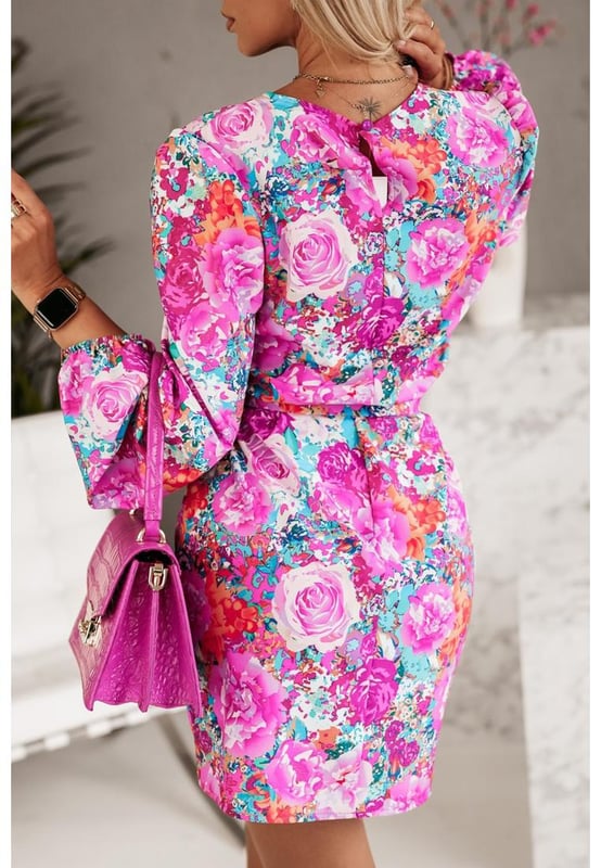 Purple floral print
  Keyhole back
  Long sleeves
  Belted design
  Puff sleeves
  Suitable for women
Material: 100% Polyester