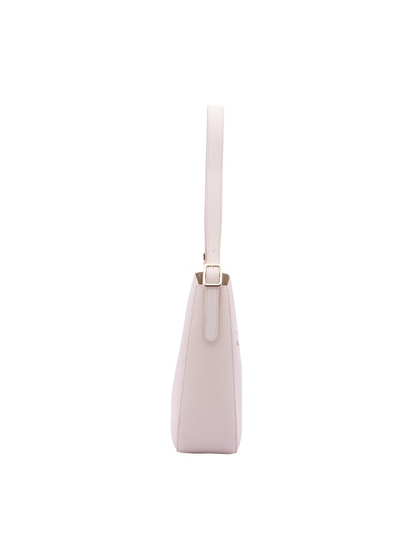 Bolso bandolera para mujer. El cierre es con imán. Los bolsillos internos son bolsillos internos con cremallera. Los bolsillos externos están ausentes. Falta la correa para el hombro. El asa es regulable en ecopiel. Hay un compartimento interno. El material exterior es ecopiel. Internamente está forrado en poliéster. Medidas: 24x27x9 cm. Producto de moda