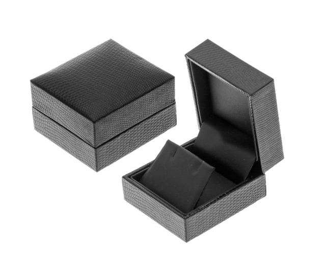 18K (750) White Gold: 3.5gr; # Diamond: 0.03ct