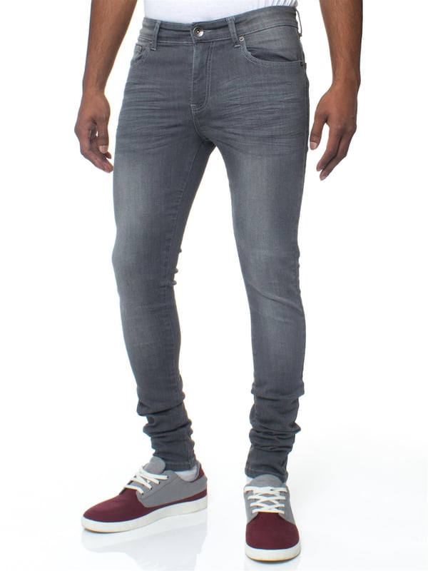 These Enzo Skinny Super stretch denim jeans feature a zip fly fastening, Logo Branding to Back Waist Patch, Two Front pockets, two back pockets.