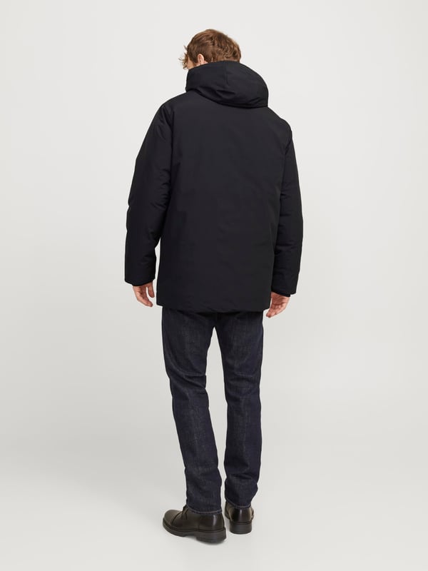 Parka Planet de Jack & Jones en color Negro.
