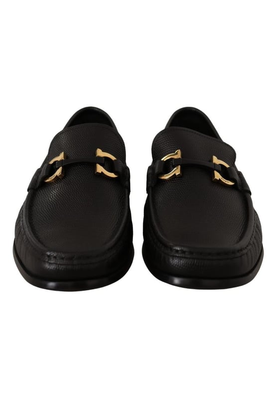 Gorgeous brand new with box tags and dust bag
  100% Authentic Salvatore Ferragamo mens shoes
  Model: Grandioso2
  Style number: 0753158 022
  Color: Black
  Material: 100% Calf Leather
  Logo details
  Made in Italy
Material: Calf Leather