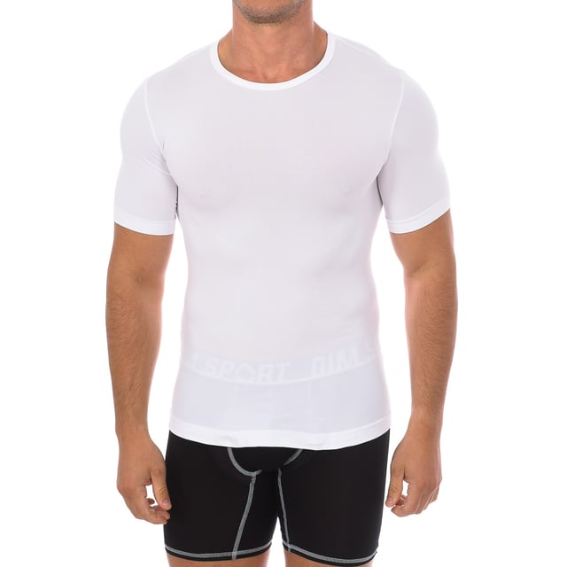 Camiseta interior de manga corta Intimidea.
Color Blanco
Cuello redondo elástico.
Manga corta con acabado reforzado.
Tejido cómodo y elástico sin dejar marcas.
Costuras vistas a tono.

Composición:  92% Poliamida, 8% Elastano

Lavar a temperatura maxima 30º.
-No usar lejía.
-No usar secadora.
-No usar plancha.
-No lavar en seco.