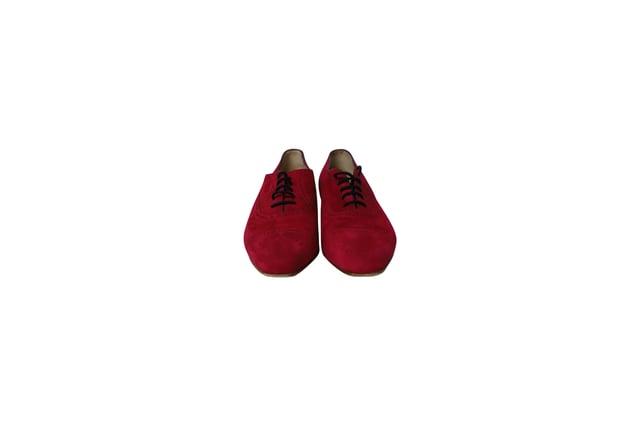 VINTAGE, RRP AS NEW
Manolo has been creating this classic lace-up for decades. A nod to Manolo's love of England, the Witney is named after the market town in Oxfordshire. Bright pink suede Oxfords featuring cap toe design with full broguing detail and waxed cotton laces. 

Upper: 100% calf suede.
Sole: 100% cow leather.
Lining: 100% goat skin.
Heel measures 25 mm.
UK sizing.
Made in Italy.

Manolo Blahnik Witney Brogues in Pink Suede
Condition: very good, comes with shoe box
Sign of wear: moderate wear on soles
Material: Suede
Size: 38
SKU: 125116