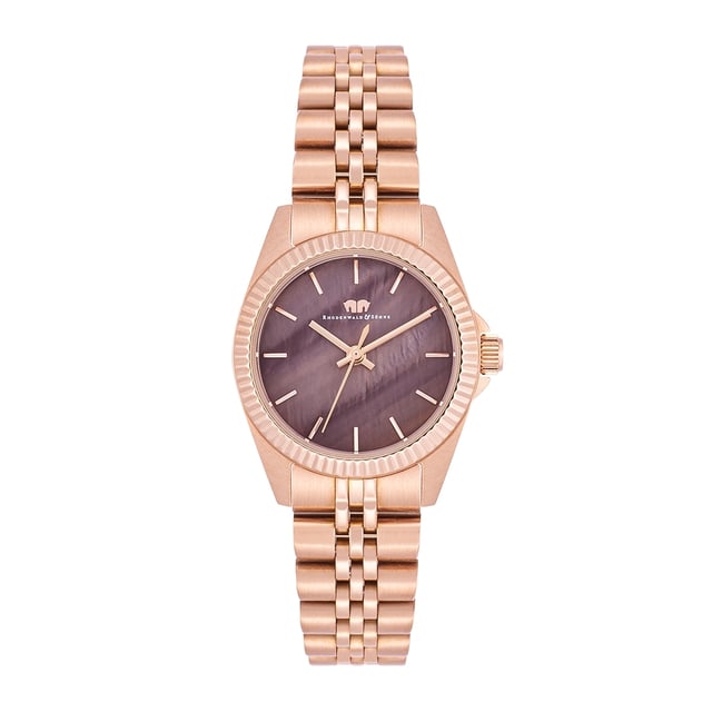 Are you looking for a women's watch that connects timeless look with the quality standards of the old watchmaker's craft? Then this model of the Rhodenwald & Sons label is the perfect choice. The clock manufacturer designs stylish and sustainable masterpieces for all generations: the timepiece enthusiastically with a tidy dial made of mother-of-pearl, simple barnice, obélisque devices and a grooved bezel. The satined stainless steel case with IP finishing in rose gold and a tuned link bracelet made of stainless steel fit harmoniously into the design concept. A precise quartz clock, a screwed housing floor and water resistance up to 5 ATM complete the equipment.