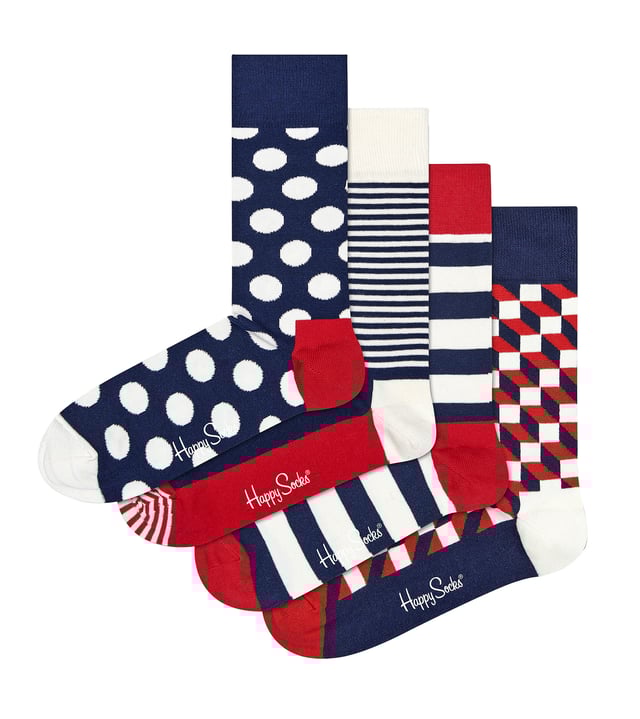 Bringen Sie einen Hauch von Rot, Weiß und Blau in Ihre Sockenschublade mit diesen originellen Socken für Damen und Herren mit vielen frechen und lustigen Mustern. Erhältlich in einer großartigen Geschenkbox, ideal zum Verschenken.vier Paar Socken in originellen Designs, diese passende Box bietet Polka Dot, Thin Stripes, Thick Stripes und Filled Optic Stile für eine einzigartige und bunte Kombination. Die Novelty Happy Socks sind aus weicher, gekämmter Baumwolle (86%) und haben verstärkte Fersen und Zehen für zusätzliche Haltbarkeit und noch mehr Komfort. Happy Socks ist eine beliebte Marke, die qualitativ hochwertige Socken anbietet, die einzigartige Designs und Handwerkskunst kombinieren. Mikael Söderlindh und Viktor Tell hatten die Vision, Glück zu verbreiten, indem sie ein alltägliches Accessoire in ein farbenfrohes Designerstück verwandelten. 90 Länder und jeden Kontinent hat Happy Socks heute erreicht. Mit Concept Stores auf der ganzen Welt, von L.A. bis Tokio, ist Happy Socks in über 10.000 Top-Boutiquen zu finden. 86% Baumwolle, 12% Polyamid, 2% Elastan, 2 Größen: Herren 6-11 UK & Damen 4-7 UK. Sie kommen in 4 tollen Mustern und sind in der Maschine waschbar.Extra Produkt DetailsHappy Socks Adult Novelty SocksWeiche gekämmte Baumwolle4 Paare pro PackungVerstärkte Ferse & Spitze4 Bold & Funky PatternsRot, Weiß & Navy FarbenEine perfekte GeschenkideeWeich & BequemKommt in GeschenkboxHappy Socks Branded2 GrößenoptionenMaschinenwaschbar