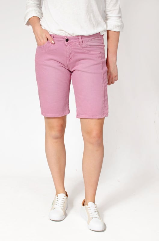 Zip & Button fastening with an elastane cotton blend for a super comfy stretch fit Pair with a tee for a relaxed look, or a polo shirt for a smarter outfit. Fit: Classic, Sizing: As expected