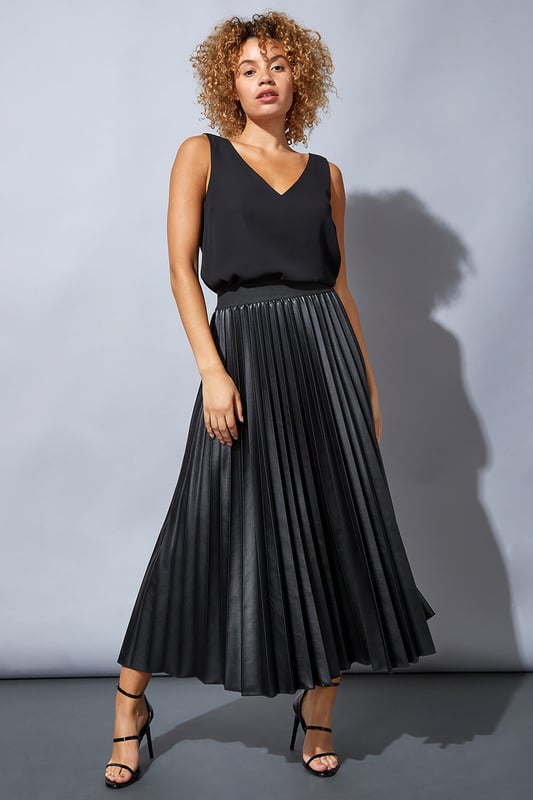 Faux leather shop pleated skirt long