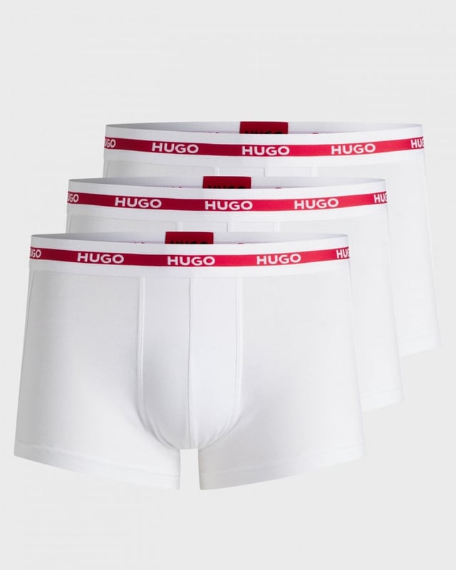 Three pairs of logo-waistband trunks by HUGO. Each regular-rise pair is crafted for maximum comfort in super-soft stretch jersey.

Packaging: Box
Exposed waistband
Regular rise

95% Cotton, 5% Elastane, Waistband: 58% Polyamide, 29% Polyester, 13% Elastane
50492375