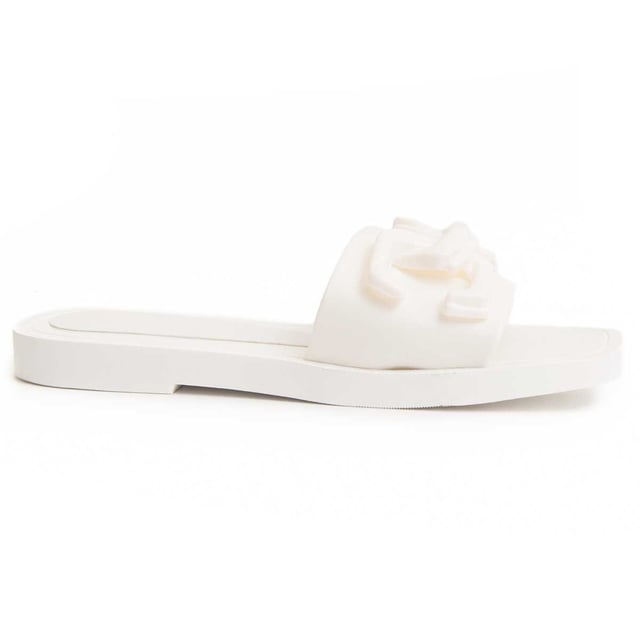 Casual sandaal voor dames. Comfortabele pasvorm. Gevoerde binnenzool. Antislip zool. Versterkte stiksels. Door andere merken voor ons merk gemaakt.