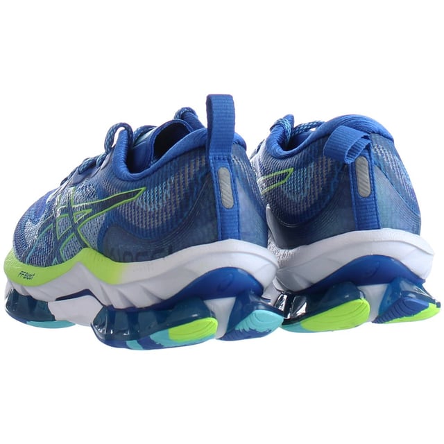 Los entrenadores ASICS Gel-Kinsei Blast Le Men's Green Running son una combinación destacada de tecnología de funcionamiento de alto rendimiento, estética sorprendente y diseño de edición limitada. Estos entrenadores están diseñados para ofrecer amortiguación, soporte y estilo de primer nivel para los corredores que desean hacer una declaración.

Características clave:

Tecnología de amortiguación de gel: el Gel-Kinsei Blast LE incorpora la tecnología de amortiguación de gel de ASICS, proporcionando una excelente absorción de choque tanto en el antepié como en el trasero. Esta amortiguación minimiza el impacto en sus articulaciones, asegurando un viaje cómodo y suave.

Tecnología FlyTefoam: la entresuela presenta la tecnología FlyTefoam de ASICS, que ofrece amortiguación ligera que es receptiva y duradera, lo que hace que estos entrenadores sean adecuados para sprints cortos y carreras de larga distancia.

Diseño llamativo: estos entrenadores son un modelo de edición limitada, con un color verde único y llamativo. Están diseñados para hacer una declaración de moda audaz mientras conquistas tus carreras.

Superior transpirable: la parte superior de la malla de ingeniería promueve el flujo de aire y la transpirabilidad, manteniendo los pies fríos y cómodos a lo largo de sus carreras.

Sockliner de ortolita X-40: el Sockliner de ortolita X-40 extraíble agrega cojines adicionales y propiedades de absorción de humedad para garantizar que sus pies se mantengan secos y cómodos durante las carreras.

Suella exterior de caucho AHAR: la suela exterior está construida con ASICS High Abasion Rubber (AHAR) para su durabilidad y tracción confiable en varias superficies.

Cierre de encaje: el cierre tradicional de cordones permite un ajuste personalizado y seguro, asegurando que sus pies estén bien respaldados y estables durante sus carreras.

Detalles reflexivos: la seguridad es una prioridad, y estos entrenadores pueden incorporar elementos reflexivos para mejorar la visibilidad durante las condiciones de poca luz.