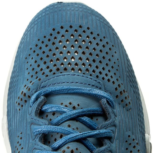 Merrel versent new arrivals