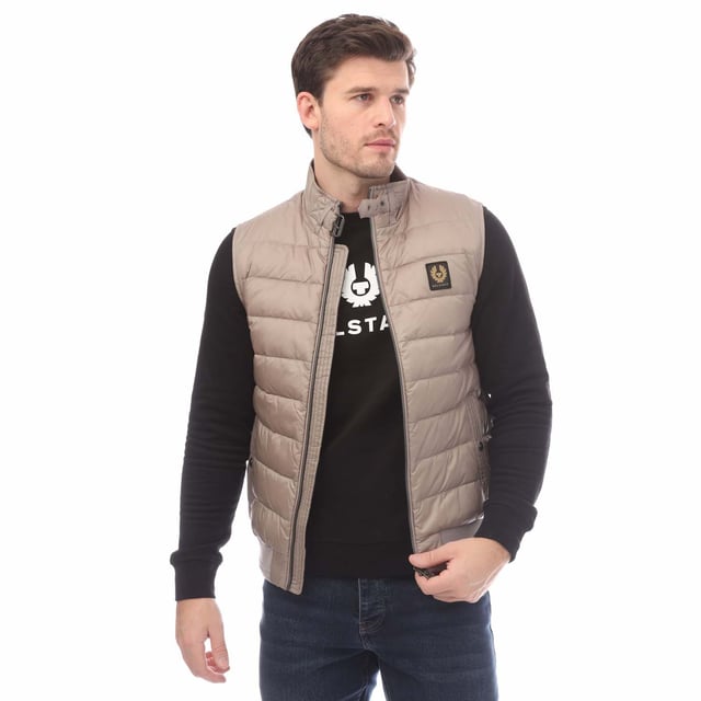 Mens Belstaff Down Filled Nylon Circuit Gilet in grey.- Adjustable throat latch with knurled buckle.- Exposed centre zip closure.- Multi-stitched side pockets with snap-button closure.- Channel quilted gilet.- High-density  water-repellent nylon fabric.- Lightweight and compressible.- 100% Polyamide.- Ref: 105297CRGRY