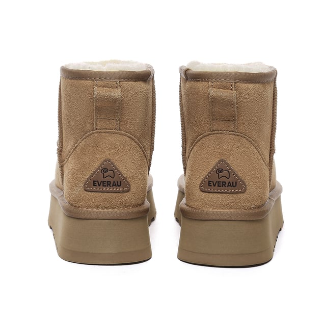 If you're into added height and support, the Dusky Boots are ideal. They pair effortlessly with a coordinating tracksuit, making them great for indoor lounging or quick trips out. Combining comfort and style flawlessly, these boots are essential for chilly seasons.

Product No. EAU3016

Description:
- Cow Suede Upper
Sheepskin Wool Lining
EVA Sole