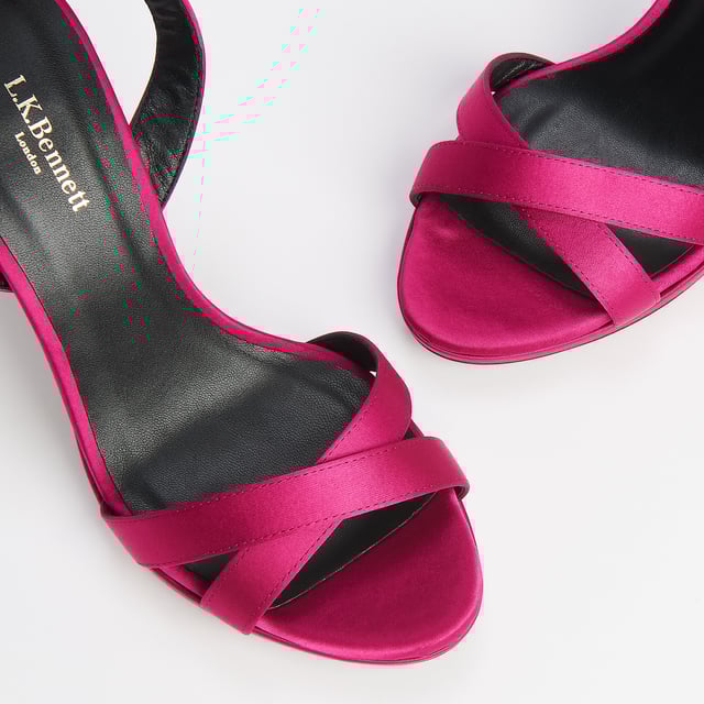 Magenta strappy sandals online