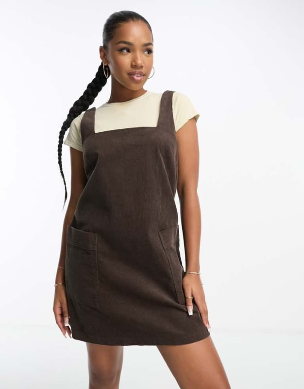 Pinny for dress top