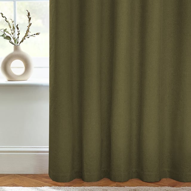In modern fresh tones, the Dawn blackout eyelet curtains provide both functionality and effectiveness for your home. The soft-textured, temperature regulating marl effect fabric not only keeps out the light, but also ensures your home is cool in summer and warm in winter.