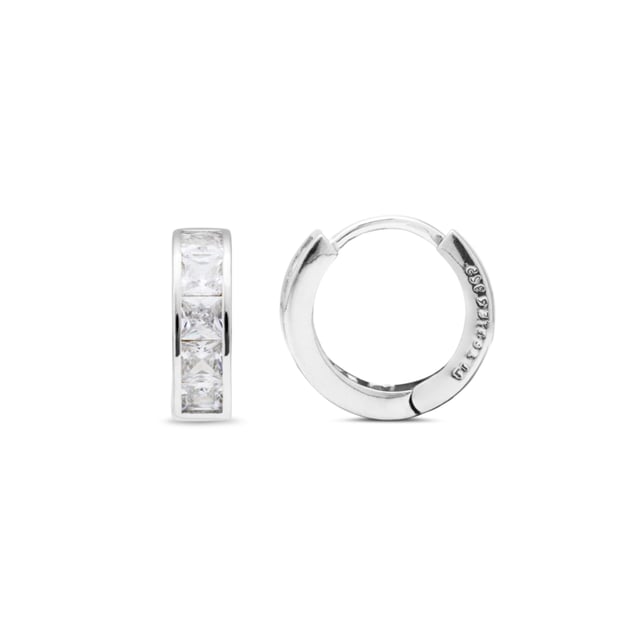 Pendientes essential de plata de ley 925 y circonita brillante con acabado en baño de rodio. Momentos para brillar combina a la perfección diseños que se resisten al paso del tiempo con joyas más innovadoras. Joyas elegantes y sofisticadas para brillar en ocasiones especiales.