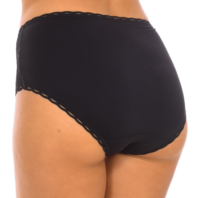 Playtex slip style panties.
 Upper front with flower embroidery, for an ultra feminine and refined style.
 Bow detail at the top.
 Comfortable and breathable fabric.
 Seams seen in tone.
 Composition: 84% Polyamide, 16% Elastane
 Care:
Wash at a maximum temperature of 40º.
 - Do not use bleach.
 - Do not use dryer.
 - Do not iron.
 - Do not dry clean.