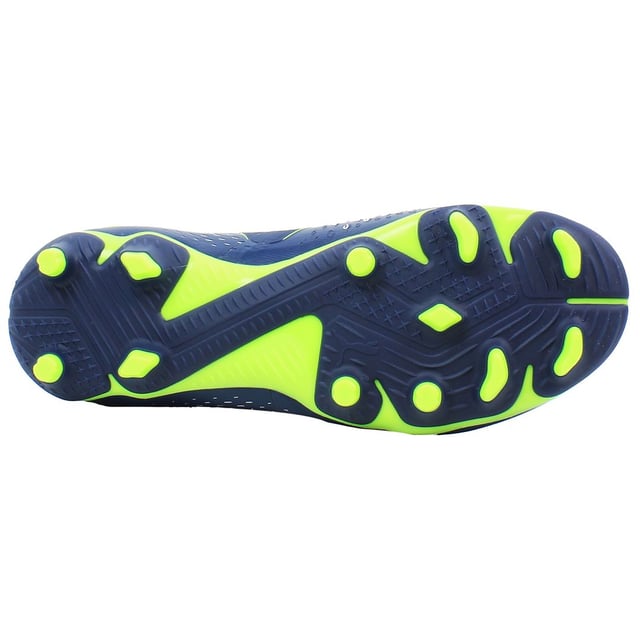 Puma Future Match FG/AG Kinderfußballschuhe, sorgfältig gefertigt, um jungen Fußballspielern außergewöhnliche Leistung und Stil auf Fest- (FG) und Kunstrasenplätzen (AG) zu bieten. Diese Schuhe sind darauf ausgelegt, Vertrauen zu schaffen und jungen Spielern zu helfen, ihr Spiel auf das nächste Level zu heben.

Hauptmerkmale:

Vielseitige Sohle: Die FG/AG-Sohle ist speziell entwickelt, um Traktion und Stabilität auf festem Boden und Kunstrasen zu gewährleisten. Mit strategisch platzierten Stollen und Rillen bietet diese Sohle optimalen Grip und Manövrierfähigkeit, sodass junge Spieler sich nahtlos an verschiedene Platzbedingungen anpassen können.

DynamicFit-Obermaterial: Diese Schuhe sind mit Pumas DynamicFit-Technologie ausgestattet, die ein Obermaterial bietet, das außergewöhnlichen Halt und Stabilität bietet. Dies gewährleistet präzise Reaktionsfähigkeit und Beweglichkeit während schneller Aktionen auf dem Platz und gibt jungen Spielern das Vertrauen, jede Herausforderung anzunehmen.

GripControl-Technologie: In das Obermaterial integriert, verbessert Pumas GripControl-Technologie das Ballhandling und die Kontrolle, was es jungen Spielern ermöglicht, den Ball zu halten und präzise Pässe und Schüsse mit Leichtigkeit auszuführen. Ob bei nassen oder trockenen Bedingungen, diese Schuhe bieten zuverlässigen Grip und Kontrolle.

Kinderfreundliches Design: Die Future Match Kinderfußballschuhe verfügen über ein kinderfreundliches Design mit lebendigen Farben und modernem Stil. Sie sind darauf ausgelegt, Vertrauen und Kreativität auf dem Platz zu inspirieren, und setzen ein mutiges Statement, während sie Spitzenleistung bieten.

Zusammenfassend kombinieren die Puma Future Match FG/AG Kinderfußballschuhe innovative Technologie mit stilvollem Design, um jungen Athleten zu ermöglichen, auf verschiedenen Oberflächen ihr Bestes zu geben. Erleben Sie unvergleichlichen Komfort, Agilität und Kontrolle mit jedem Schritt und lassen Sie die nächste Generation von Fußballstars auf dem Platz erstrahlen.