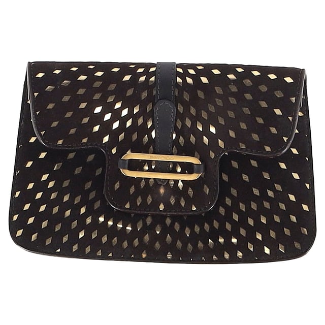 VINTAGE, RRP AS NEW
Elevate your evening ensemble with the Jimmy Choo Laser Cut Detail Flap Clutch Bag, crafted from sumptuous brown suede for a sophisticated touch. This luxurious clutch features intricate laser-cut detailing that creates a stunning, textured effect, adding depth and visual interest to the sleek, minimalist design.

 Jimmy Choo Laser Cut Detail Flap Clutch bag in Brown Suede

Condition: Very good
Signs of wear: Minor scratches, tarnishing of hardware, & zip., Minor sign of wear or markings., 
Packaging: Dust bag
Color: Brown 
Material: Suede
Size: One Size | One Size
Measurements: Width: 10; Height: 130; Length: 210
SKU: NAPPUGBBA444352W